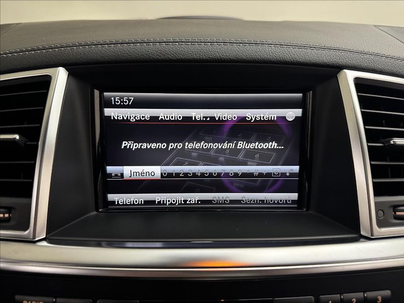 Mercedes-Benz GL 3,0 7-MÍST H/K PANO NZTOP TZ - fotka 22 z 53