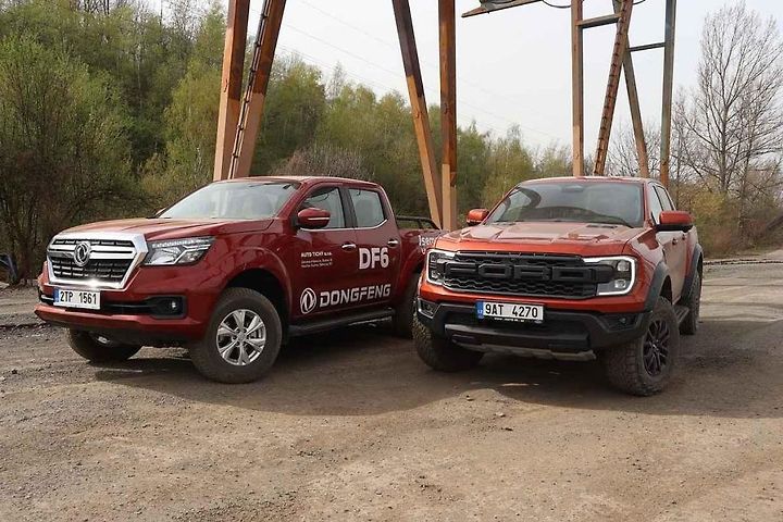 Ford Ranger Raptor versus Dongfeng DF6.