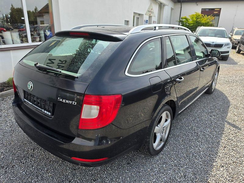 Škoda Superb (2011) 2.0 TDI Serviska Rozvody - fotka 3 z 27