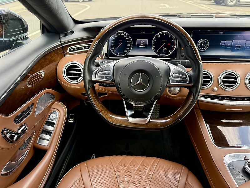 Mercedes-Benz Třídy S (2014) 500 4MATIC kupé - fotka 26 z 49