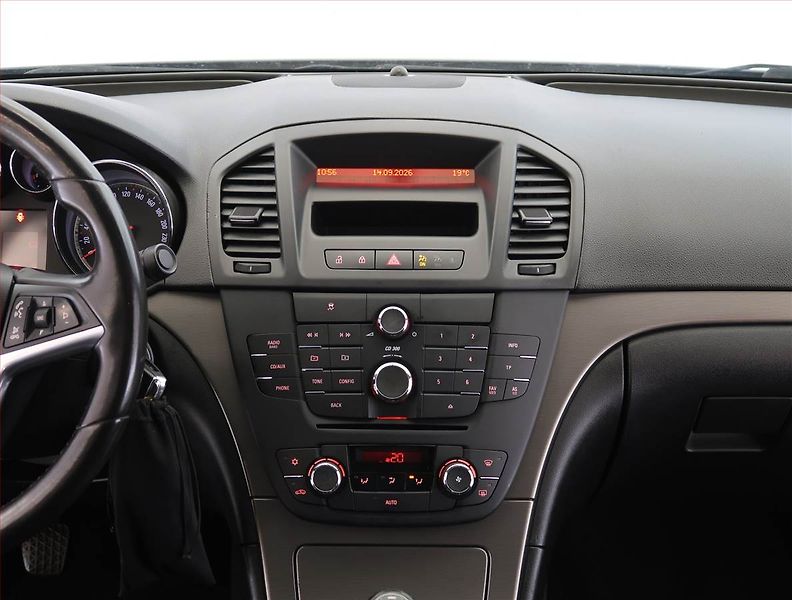 Opel Insignia (2009) 1.8, nová STK, jezdí výborně - fotka 12 z 19