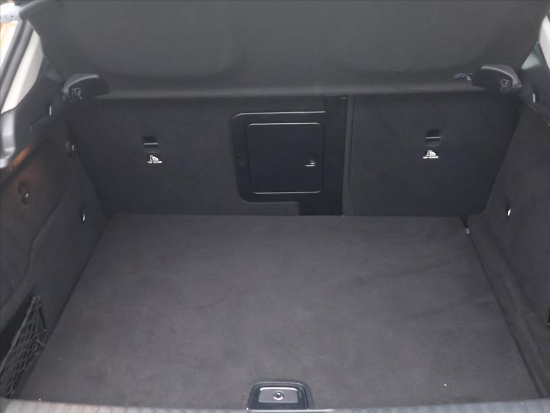 Mercedes-Benz GLA 2,1 200d 100kW 4Matic CZ DPH - fotka 10 z 29