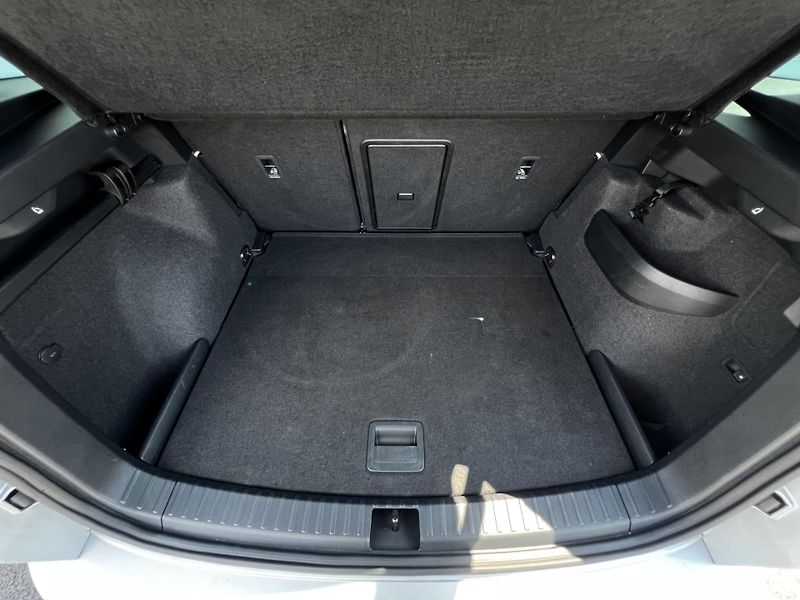 Škoda Karoq 2.0TDI DSG4x4 Sportline TZ DPH - fotka 25 z 28