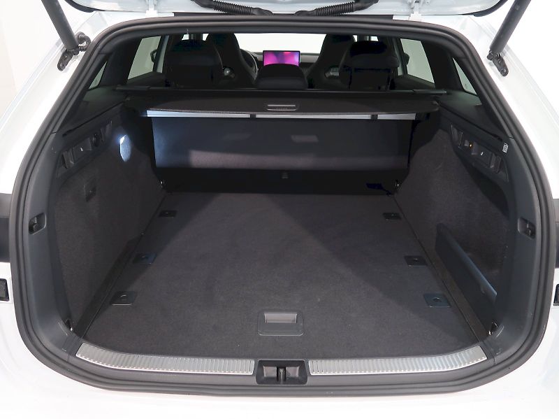 Škoda Superb (2026) SPORTLINE 2.0TDI 142KW 4x4 DSG - fotka 47 z 49