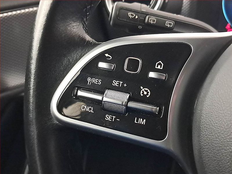 Mercedes-Benz Třídy A (2021) A 180 d - fotka 19 z 22