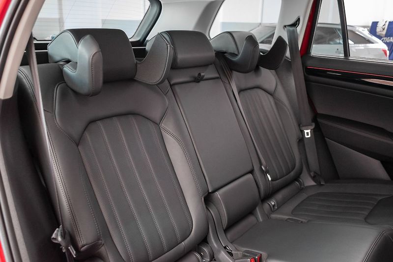 Škoda Kodiaq TDI 147kW 4x4*L&K*TAŽNÉ*ČR 1.M - fotka 13 z 51