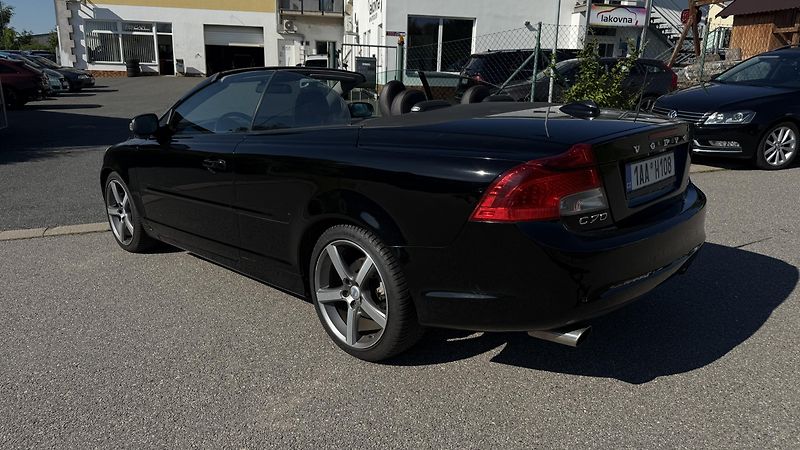 Volvo C70 (2011) T5 CABRIO 75 TIS KM 169KW - fotka 9 z 12