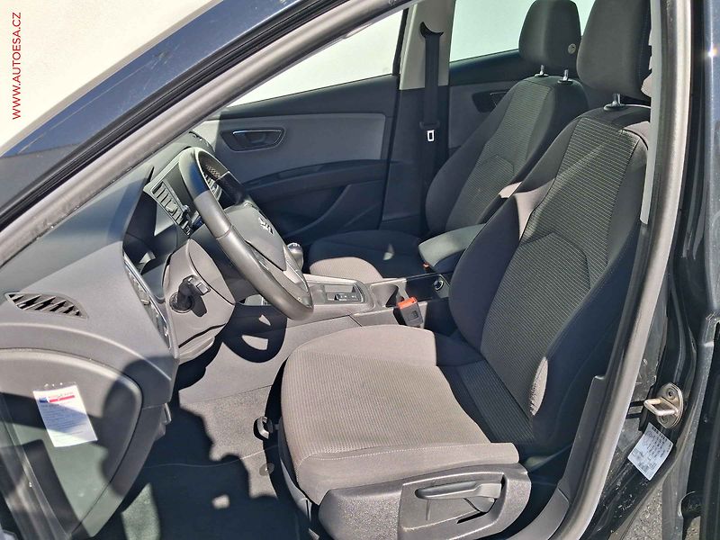 Seat Leon (2020) 1.0 TSi, Style, LED - fotka 9 z 16