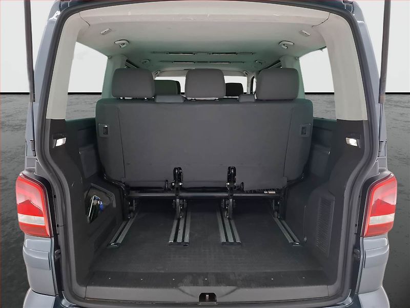 Volkswagen Multivan (2003) Comfortline 2.5 TDI - fotka 13 z 14