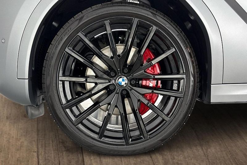 BMW X6 xDrive40d - fotka 25 z 25