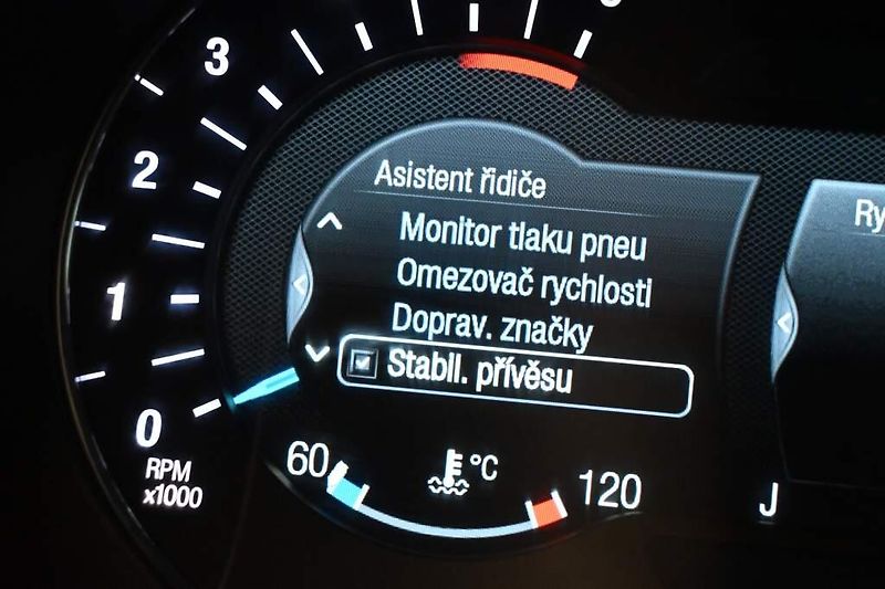 Ford S-MAX (2020) 2.0 140 KW LED ACC SONY Tažné - fotka 26 z 41