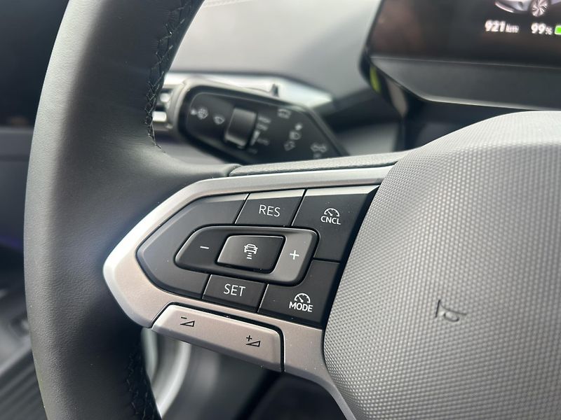Volkswagen ID.4 210 kW, kap. 77 kWh - fotka 15 z 28