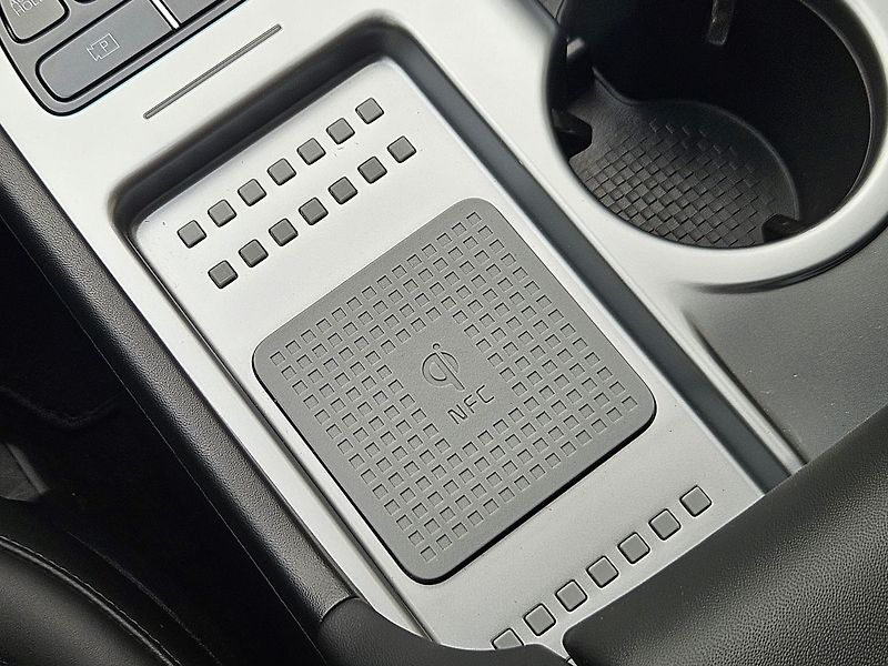 Hyundai Ostatní 110.3 kWh 314kW, 4x4, 1.maj. - fotka 42 z 62