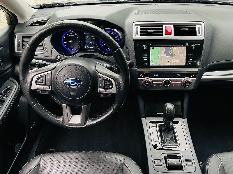 Subaru Outback 2.5i 4x4 AUT SERVISKA 1MAJITEL - fotka 24 z 49