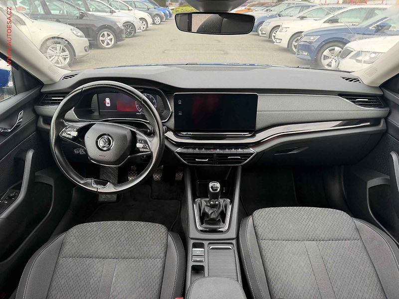 Škoda Octavia (2022) 1.5 TSi, 2.maj,ČR, Style - fotka 8 z 20