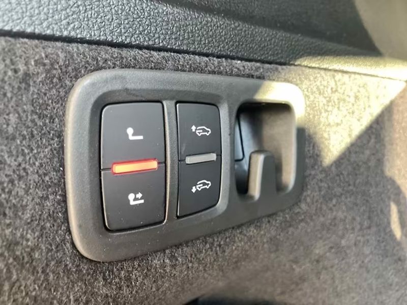 Audi Q7 TDI q 210kW S-Line Paměť ACC T - fotka 18 z 20