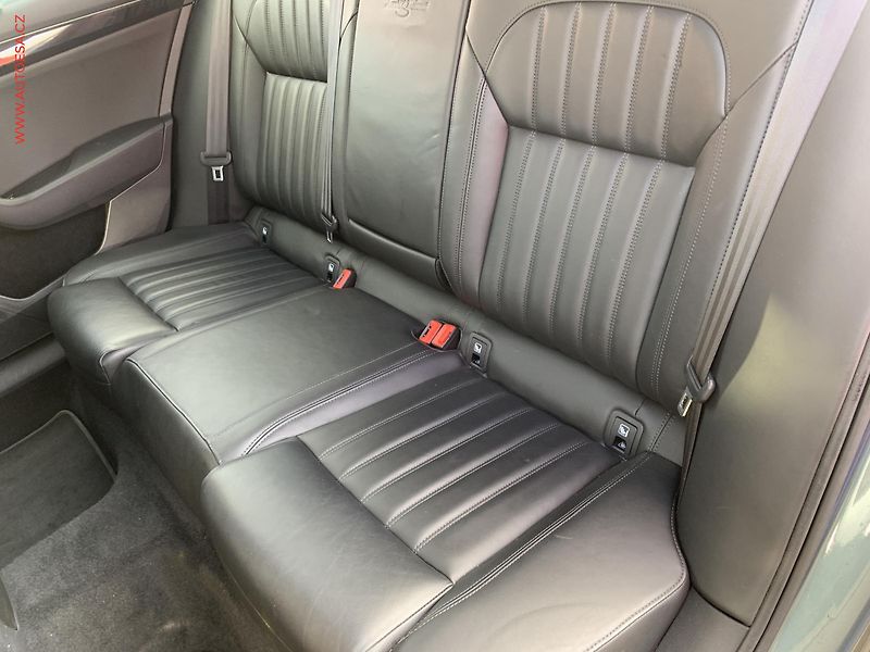 Škoda Superb (2016) 1.8 TSi, 1.maj,ČR, L&K, DSG - fotka 10 z 21