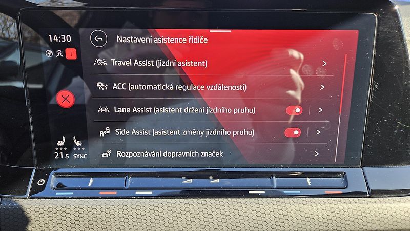 Volkswagen Golf (2024) GTI 2.0TSI 180kW DSG - fotka 23 z 34