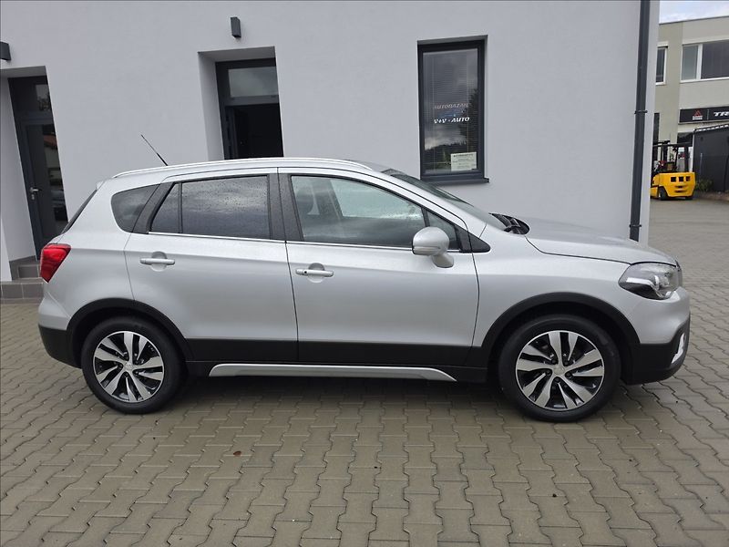 Suzuki S-Cross 1,4 Mild Hybrid AllGrip Premiu - fotka 5 z 45