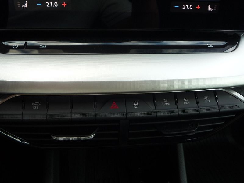 Škoda Octavia (2025) Combi 1,5TSi 85kW Selection - fotka 11 z 25