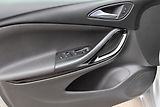 Opel Astra SPORTS TOURER+ 1.2 81kW - náhled 19