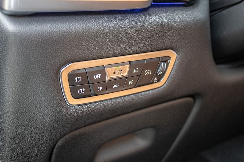 BMW X5 Individual - fotka 24 z 55