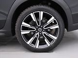 Volvo V60 2,0 B4 AWD Cross Country DPH - náhled 29