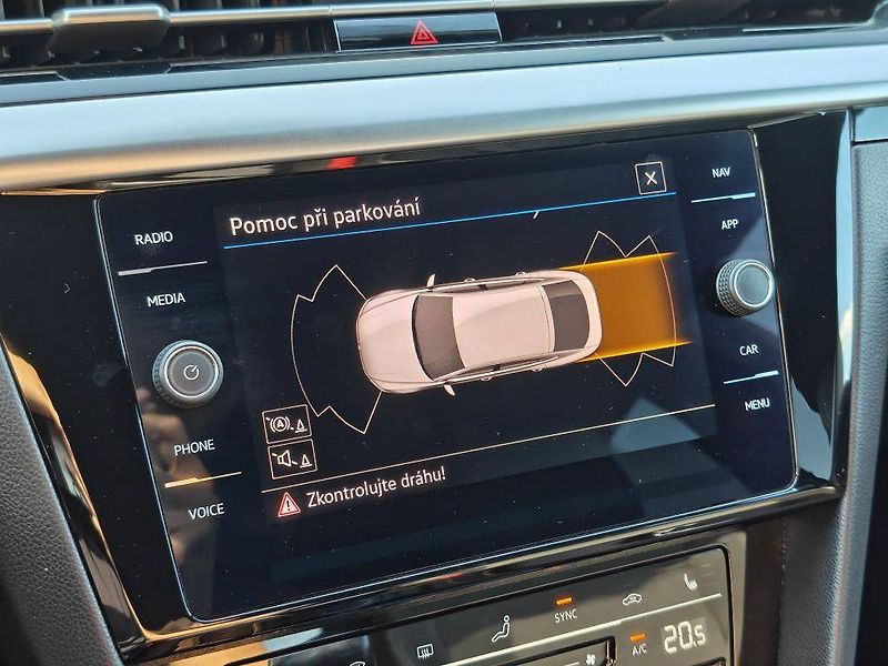 Volkswagen Arteon R-Line 6G 2,0TDI - fotka 15 z 23