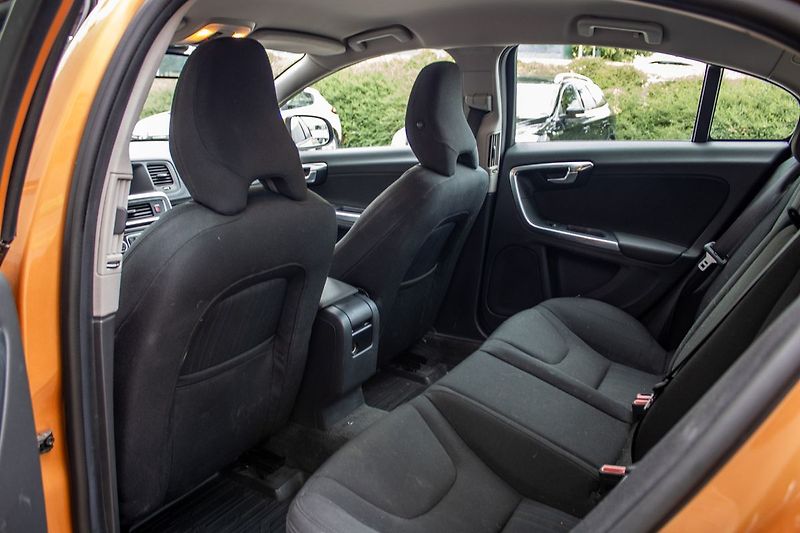 Volvo S60 (2011) 2011 149kW FWD - fotka 26 z 28