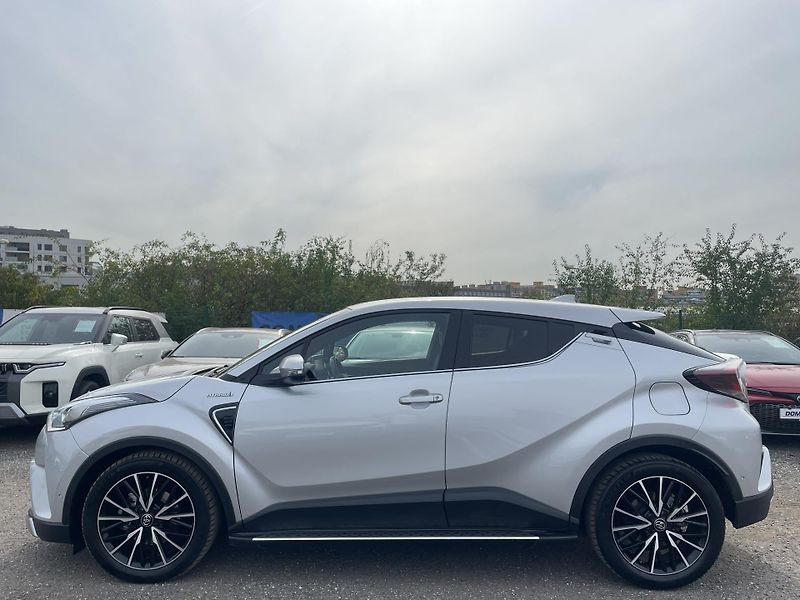 Toyota C-HR EXECUTIVE LED 1.8 Hyb. 90 kW  - fotka 4 z 24