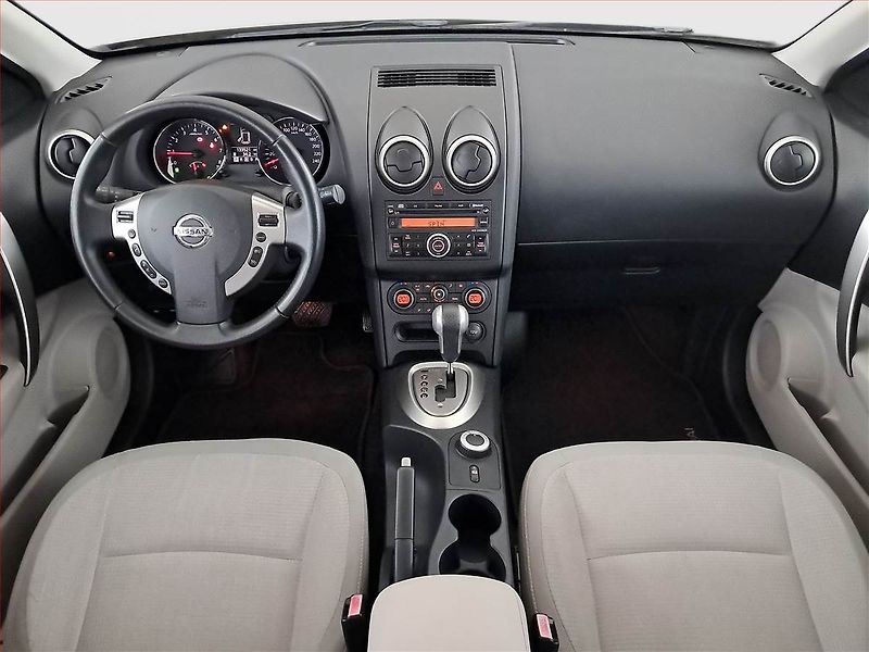 Nissan Qashqai (2010) Acenta 2.0, 4X4, Automat, ČR - fotka 8 z 14