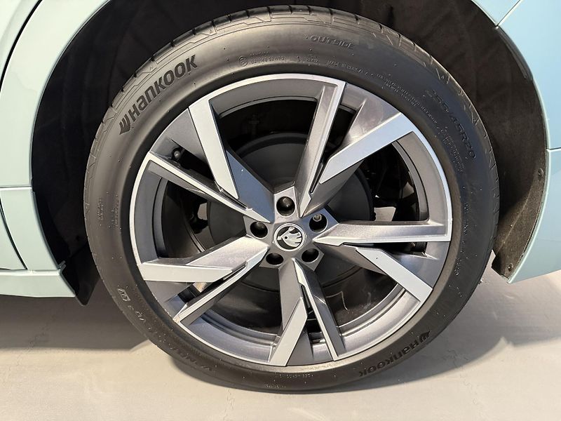 Škoda Enyaq 82 kWh 80x Sportline - fotka 16 z 16