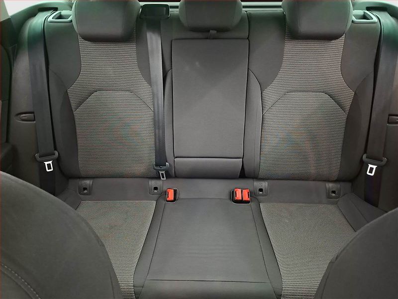Seat Leon (2019) 1.6 TDI, Automat - fotka 10 z 17