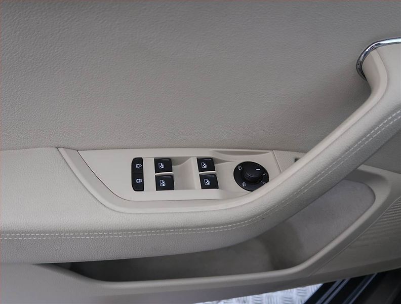 Škoda Superb (2022) Style 2.0 TDI, digi klima - fotka 27 z 27