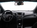 Hyundai i30 1,6 GDI 99kW Weekend Serv.kn. - náhled 22