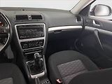 Škoda Octavia (2013) 2.0 TDI, Serv.kniha, Tempomat - náhled 8