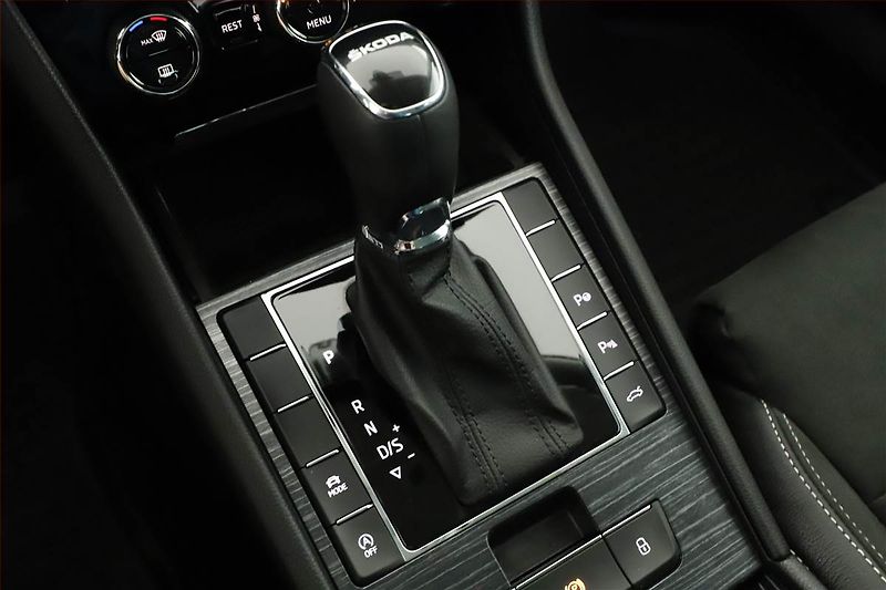 Škoda Superb (2024) 2.0 TDI - fotka 14 z 21