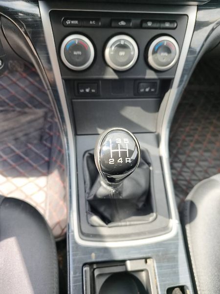 Mazda 6 (2008) - fotka 18 z 31