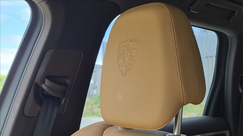 Porsche Cayenne 4,2 TDi V8 S 281 KW 4x4 ČR - fotka 15 z 30