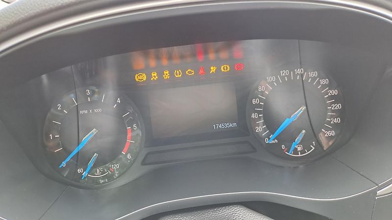 Ford Mondeo 2.0 TDCI Trend - fotka 24 z 27