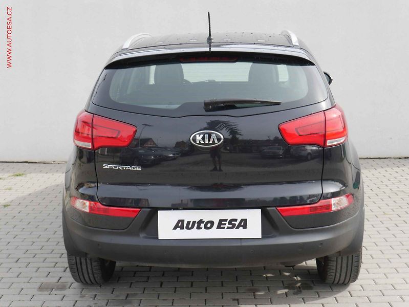 Kia Sportage (2015) 1.6GDi, 2.maj,ČR, Navi - fotka 5 z 20