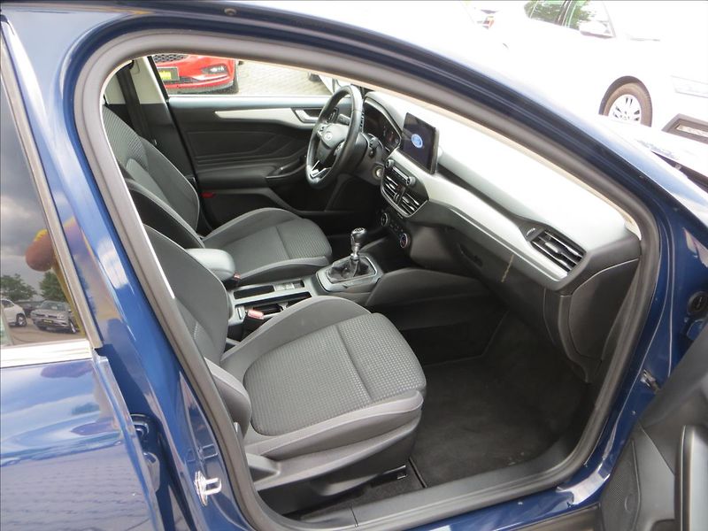 Ford Focus 1,5 TDCi Trend Edition Kamera - fotka 11 z 23