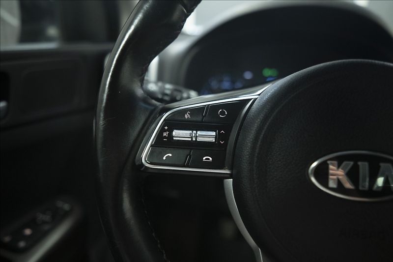 Kia Sportage 1,6 CRDi NAVI KAMERA VÝHŘEV ČR - fotka 22 z 49