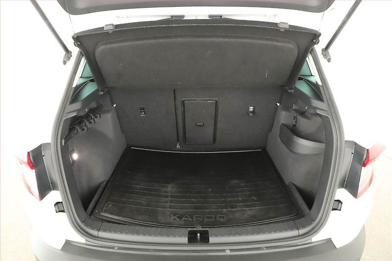 Škoda Karoq (2019) Scout 2.0 TDI, 4X4, ČR,1.maj - fotka 11 z 14