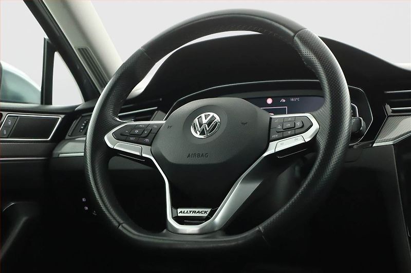 Volkswagen Passat (2019) Alltrack 2.0 TDI, 4X4 - fotka 24 z 25