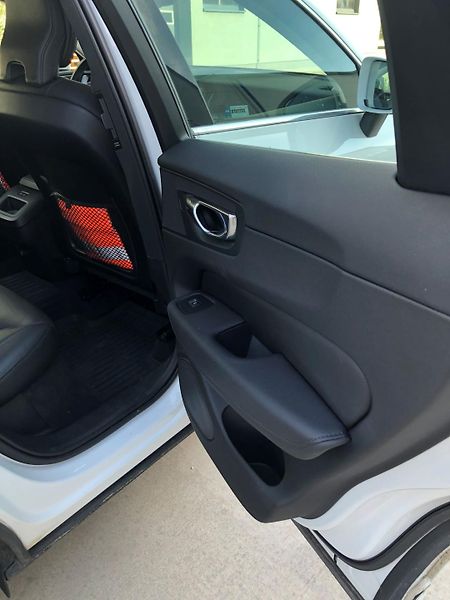 Volvo XC60 (2019) Volvo XC60 B4 AWD MOMENTUM PRO - fotka 18 z 25