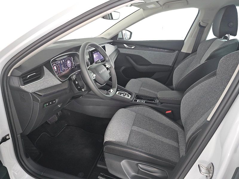 Škoda Octavia (2025) COMBI 1.5TSI DSG BUSINESS TOP - fotka 6 z 30