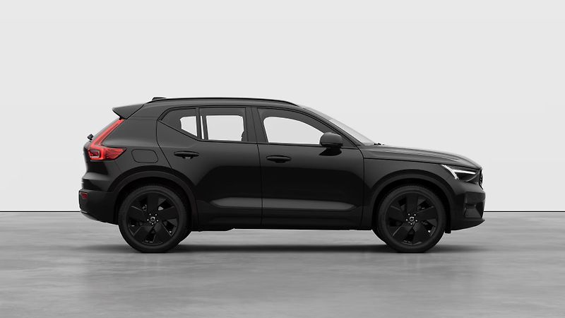 Volvo XC40 (2026) B3 BLACK EDITION PLUS AUT - fotka 15 z 17