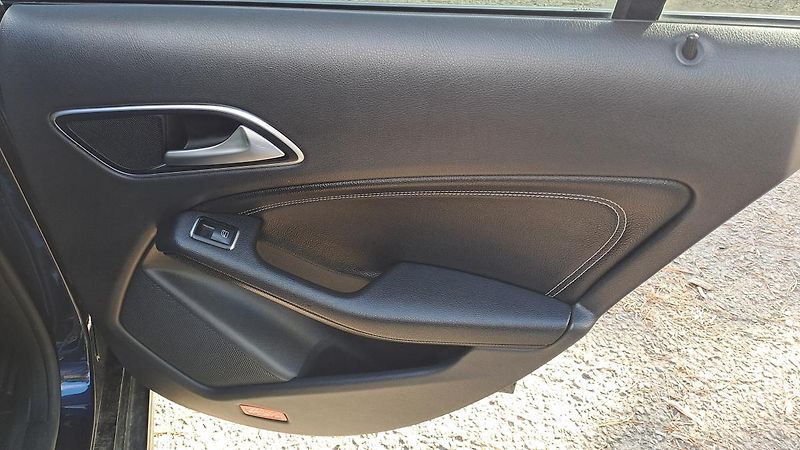 Mercedes-Benz CLA SB 200 D AUT NAVI - fotka 10 z 30