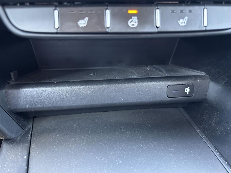 Kia Ceed 1,5 TGDi AT TOP ZÁRUKA ADAPTIV - fotka 28 z 40